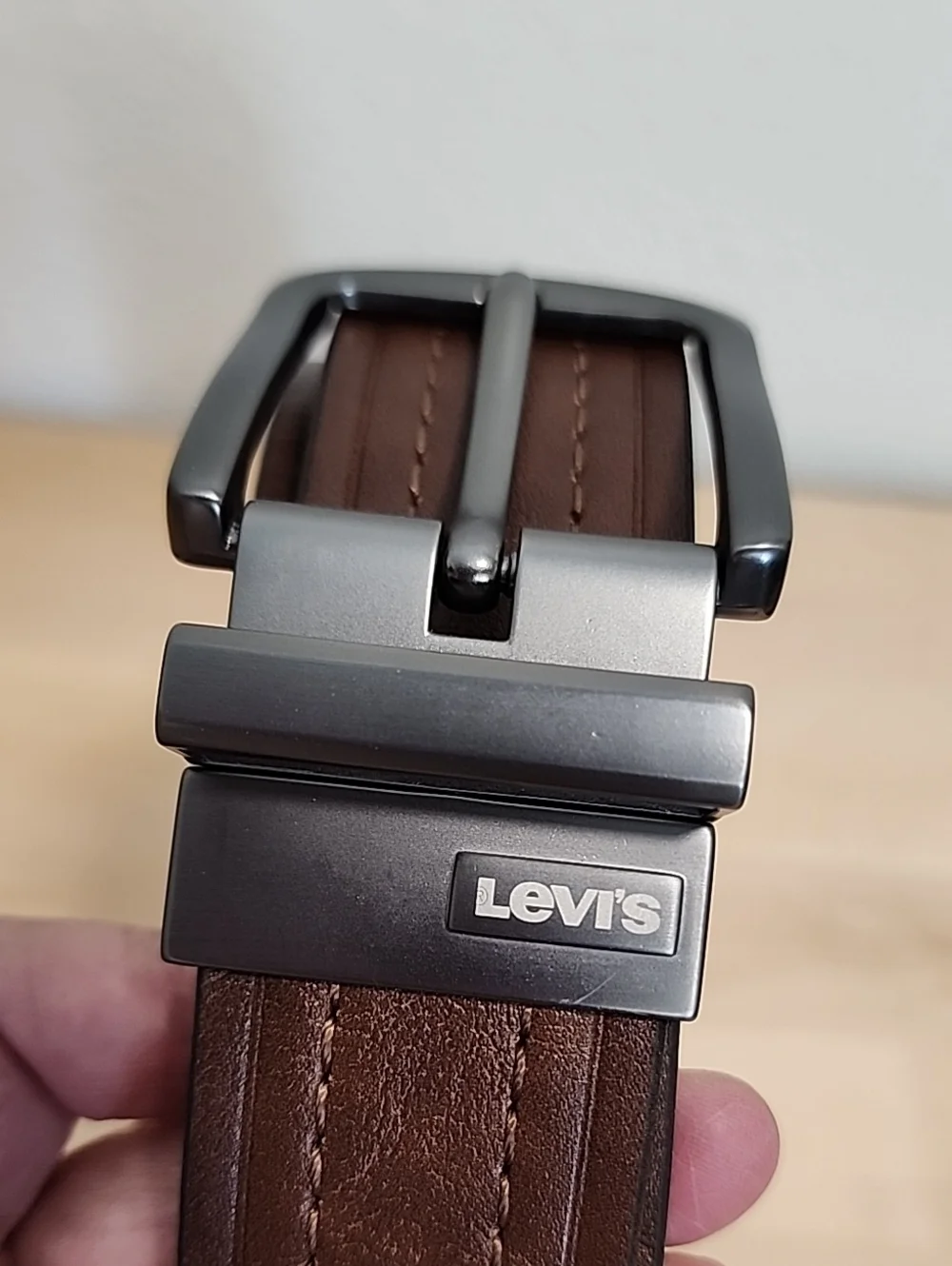 Levi's Brown Leather Belt with Metal Buckle. L 38-40